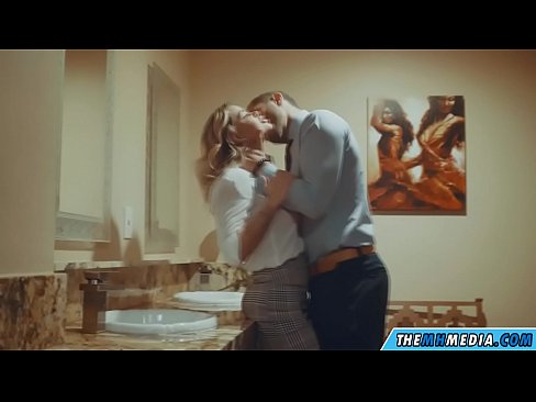 ❤️ Keď vás prsnatá blondínka zvádza na verejných toaletách ❤ Jedinečné porno na sk.mobilecric.top ❌❤